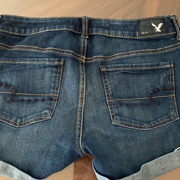 American eagle midi Jean dark denim shorts sz 10 - Picture 3 of 3